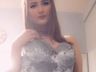 DiamondsParadise webcam girl as a performer. Gallery photo 2.