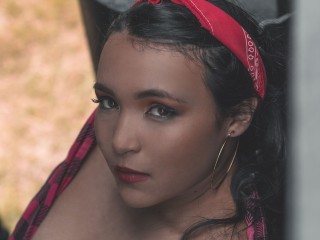 ShannenPotter webcam girl as a performer. Gallery photo 1.