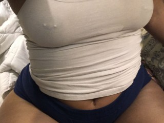 Caramelbbg18 webcam girl as a performer. Gallery photo 1.