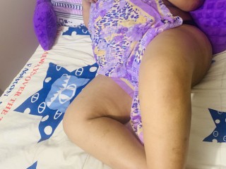 THICKxHOTSUGAR webcam girl as a performer. Gallery photo 3.