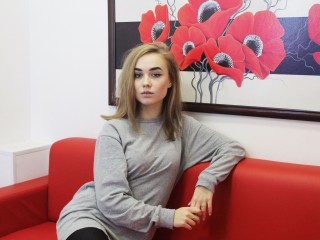 Mary_Dreaminess webcam girl as a performer. Gallery photo 1.