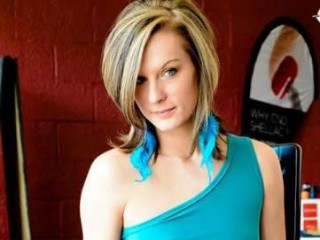 RariFerrari webcam girl as a performer. Gallery photo 4.