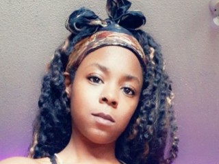 MistressAries webcam girl as a performer. Gallery photo 1.