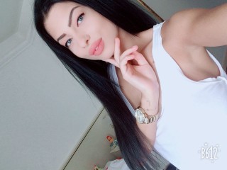 Larysss webcam girl as a performer. Gallery photo 1.