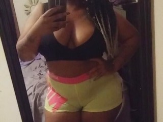 Eyes_on_Her webcam girl as a performer. Gallery photo 1.