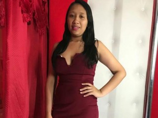 Angeles18 webcam girl as a performer. Gallery photo 1.