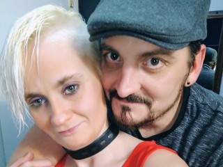 AnnebelleAndBradley webcam girl as a performer. Gallery photo 1.