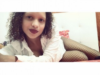 erika_gomez webcam girl as a performer. Gallery photo 2.