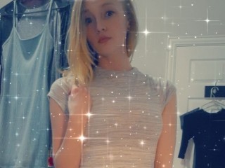 QueenLaw2020 webcam girl as a performer. Gallery photo 4.