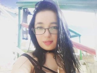 firy_littlegirl webcam girl as a performer. Gallery photo 2.