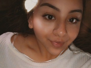 Lachapa89 webcam girl as a performer. Gallery photo 1.