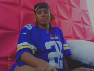 SaraValkovaa webcam girl as a performer. Gallery photo 2.