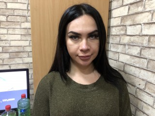 ArielMason webcam girl as a performer. Gallery photo 1.