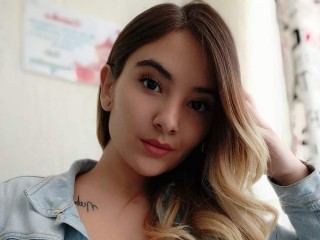 Pink_Gessy webcam girl as a performer. Gallery photo 1.