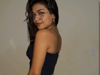 AmaiaMoon webcam girl as a performer. Gallery photo 1.