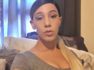 AdaySummers webcam girl as a performer. Gallery photo 1.