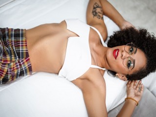 ArianaBlack webcam girl as a performer. Gallery photo 2.