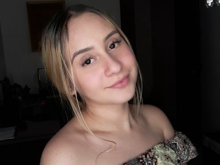 Sabrina_Twerking webcam girl as a performer. Gallery photo 4.