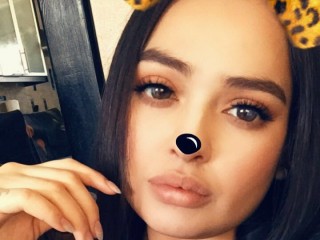 maya_morales webcam girl as a performer. Gallery photo 1.