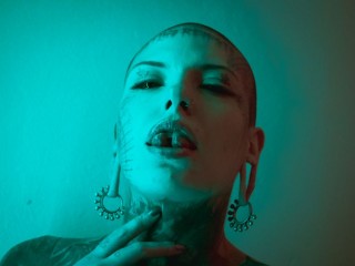 zombiemari webcam girl as a performer. Gallery photo 4.