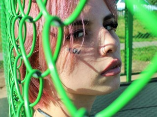 BellaSeen webcam girl as a performer. Gallery photo 3.