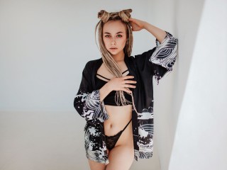 MISHA_LII webcam girl as a performer. Gallery photo 1.