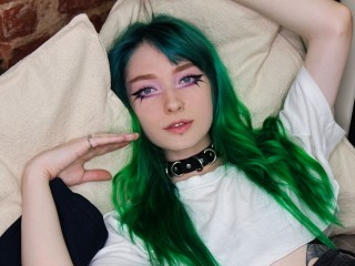 CryminiPink webcam girl as a performer. Gallery photo 1.