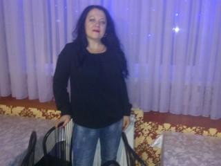 SavannaCharming webcam girl as a performer. Gallery photo 1.