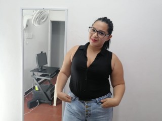 Majo_88 webcam girl as a performer. Gallery photo 1.