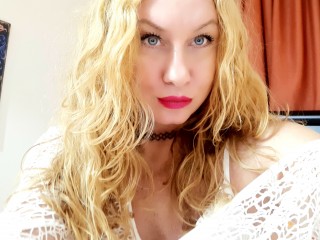RAYISAx webcam girl as a performer. Gallery photo 2.