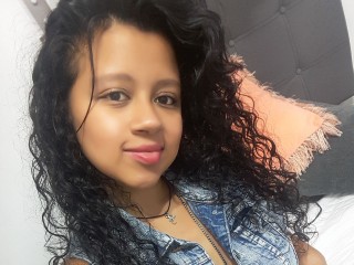 NAYA_WINTERS webcam girl as a performer. Gallery photo 1.