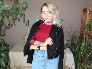 NinaTalkow webcam girl as a performer. Gallery photo 1.