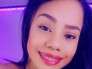 KelseySweaty webcam girl as a performer. Gallery photo 2.