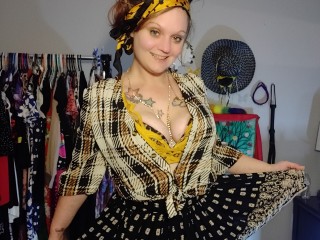 SincerelyShannon webcam girl as a performer. Gallery photo 5.