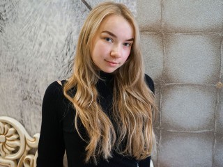 KristySea webcam girl as a performer. Gallery photo 1.