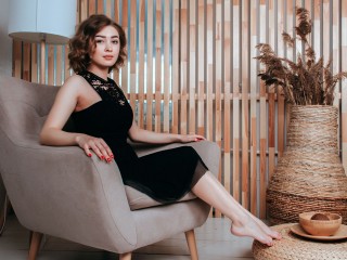 MissRoseDossen webcam girl as a performer. Gallery photo 3.