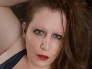 SamHayne webcam girl as a performer. Gallery photo 5.