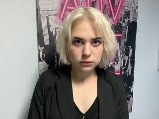 NonaMay webcam girl as a performer. Gallery photo 1.