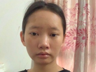 Yizaiaiai webcam girl as a performer. Gallery photo 1.