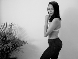 Bella_Rae18 webcam girl as a performer. Gallery photo 6.