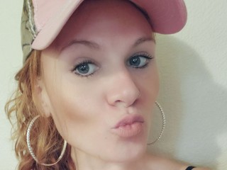 Martie_Luv webcam girl as a performer. Gallery photo 3.