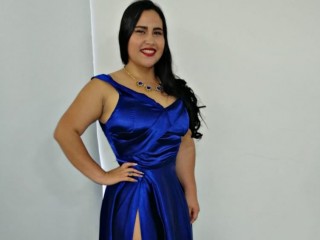 SelenaHernandez webcam girl as a performer. Gallery photo 1.