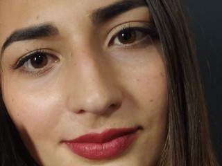 IrisHil webcam girl as a performer. Gallery photo 1.