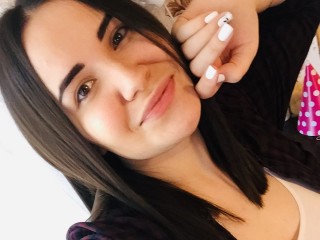 arinagrin8 webcam girl as a performer. Gallery photo 1.