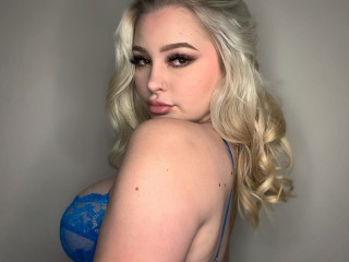 Bella_Blaire webcam girl as a performer. Gallery photo 4.