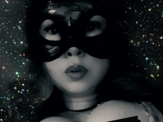 KatyVampy webcam girl as a performer. Gallery photo 4.