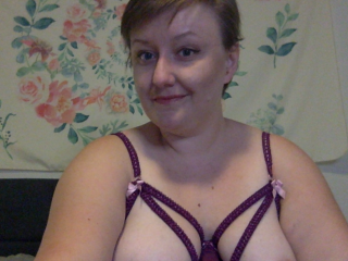 StaceyMK3 webcam girl as a performer. Gallery photo 1.