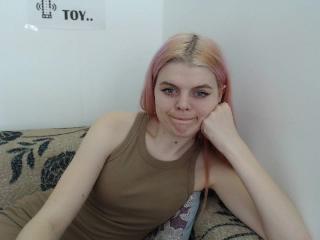 Indexed Webcam Grab of White8foxxx