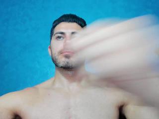 Chat with HardMusclesXXX