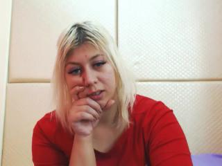 Indexed Webcam Grab of Sara_candy18